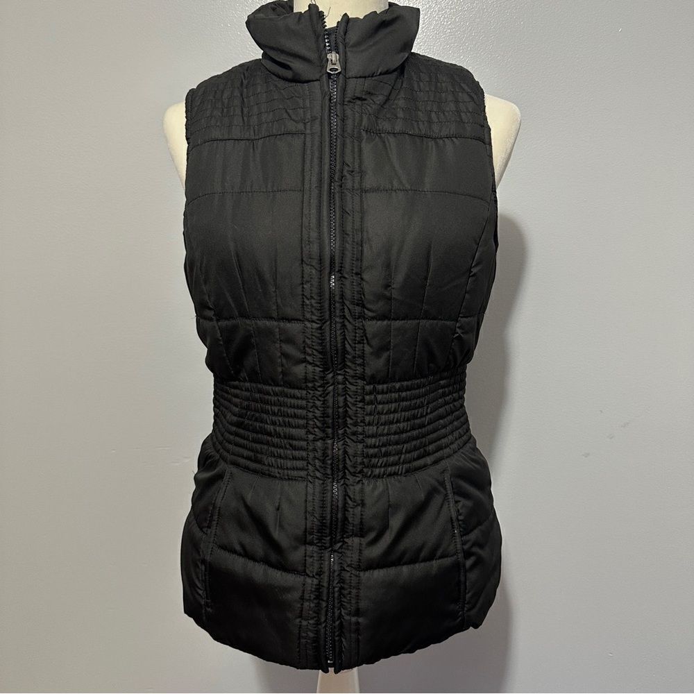 Outer edge, black puffer jacket with pink lining size S
